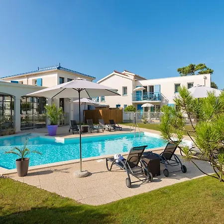 In France Near The Coastline Appartement