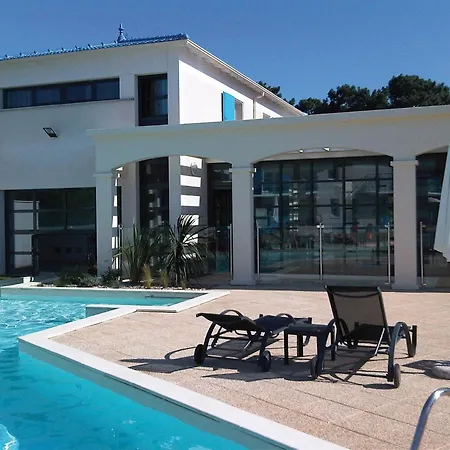 Apartment With Dishwasher 150m Away From Platin