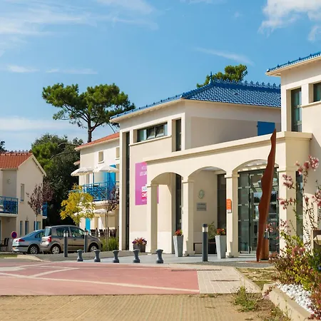 In France Near The Coastline Appartement